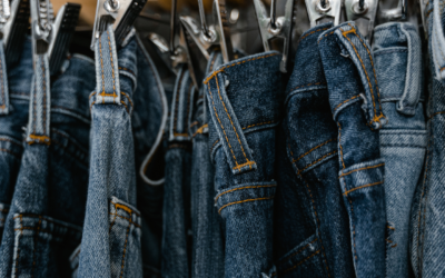 Como escolher um jeans versátil para usar por muitos anos